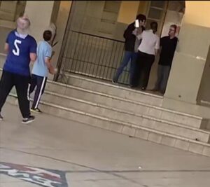 Terror en cole: ¡Estudiante omuña con un kyse a mbo’ehára!