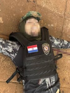 ¡Ña fiscala ordenó detención de poli que mató a asaltante!