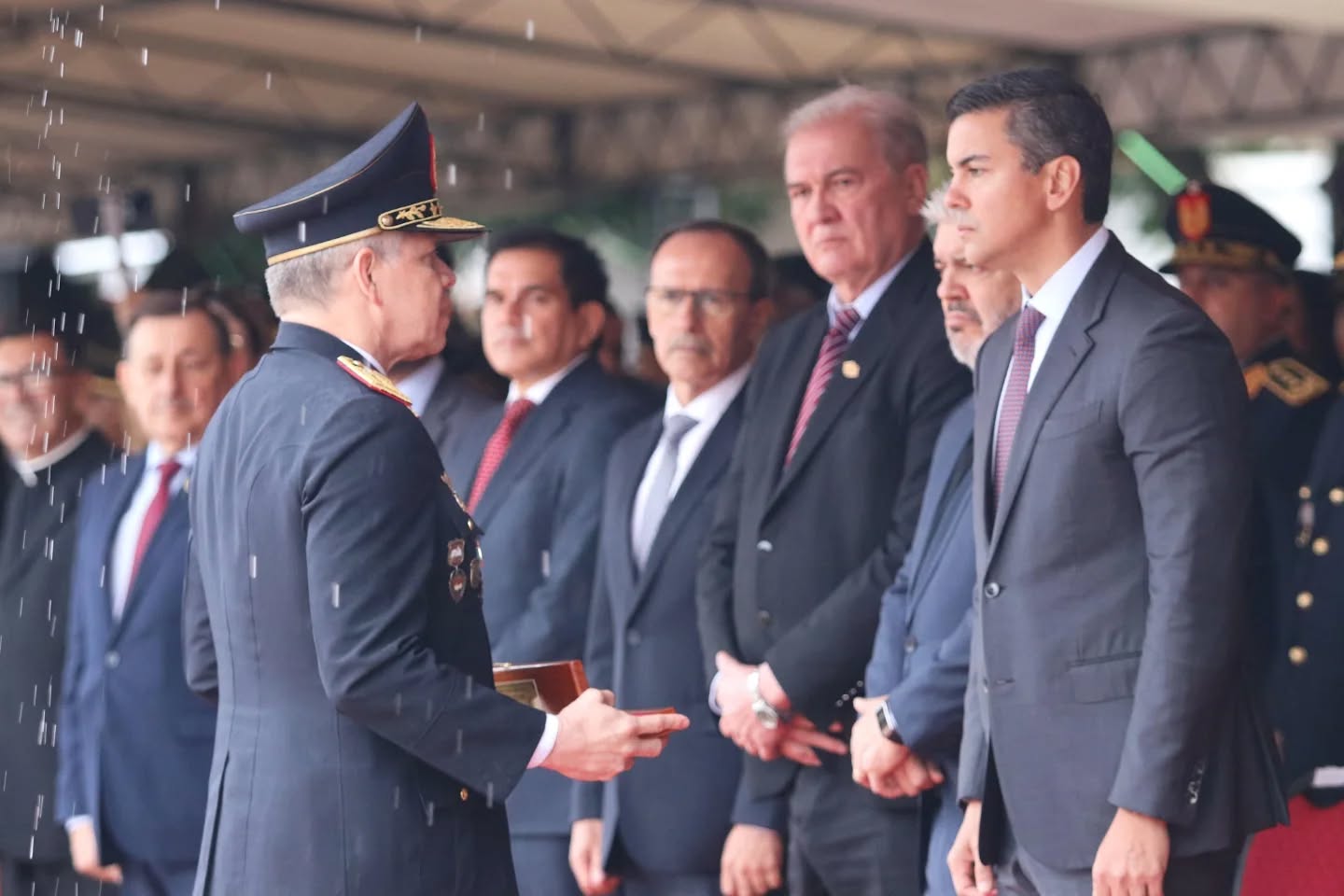 Peña reafirma que “sin seguridad no hay desarrollo” en homenaje a polis