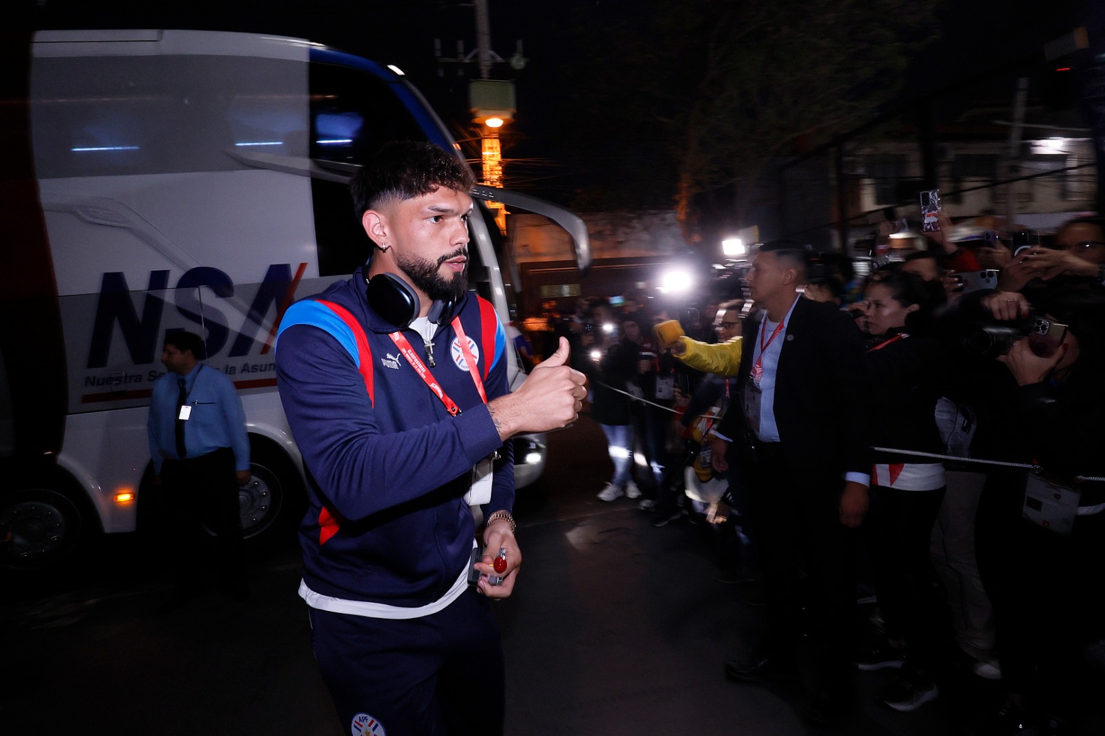 ¡Es oficial! ¡Estos son los 11 albirrojos que saldrán de titulares en busca de la clasificación!