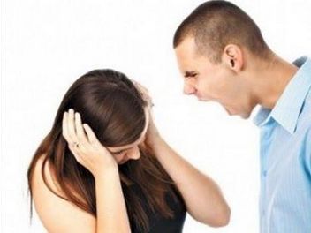 Condenan a un hombre por maltrato psicológico a su expareja