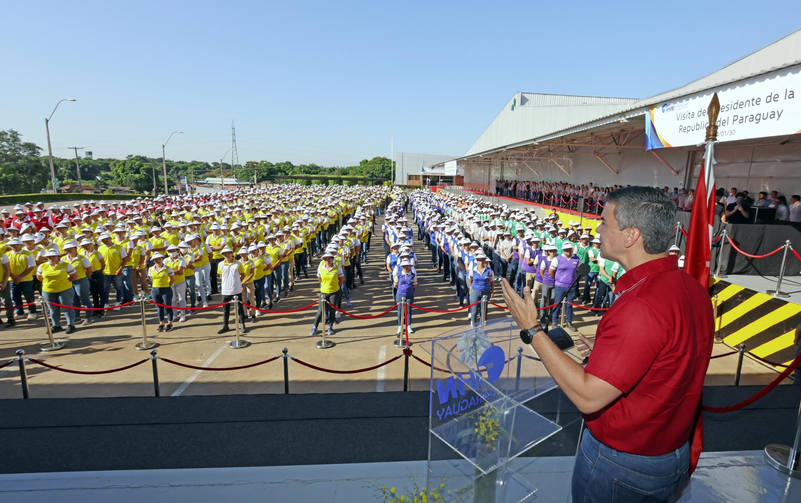 Peña firmó nuevas leyes para atraer plata, laburo y tecnología