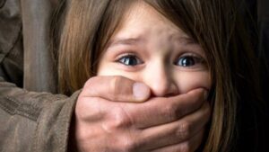 Degenereitors condenado a 22 años de prisión por abuso sexual a su propia hija