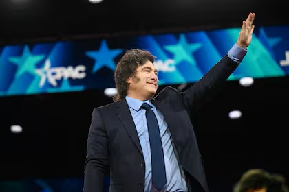 Milei pisa fuerte en Paraguay con apertura de CPAC y se reúne con Peña