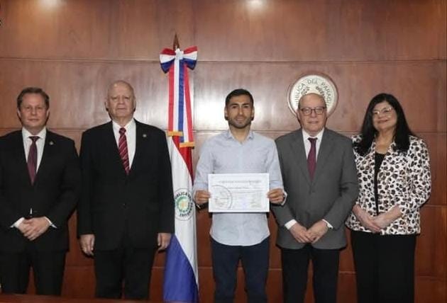 Pachi Carrizo ya tiene nacionalidad paraguaya