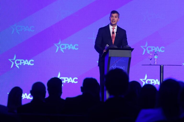 Peña se plantó en CPAC y posicionó a Paraguay como “defensor de valores”