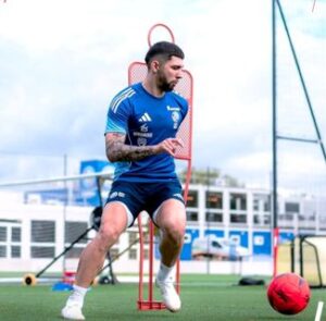 La Joya está al pelete y podría debutar entre los franchutes