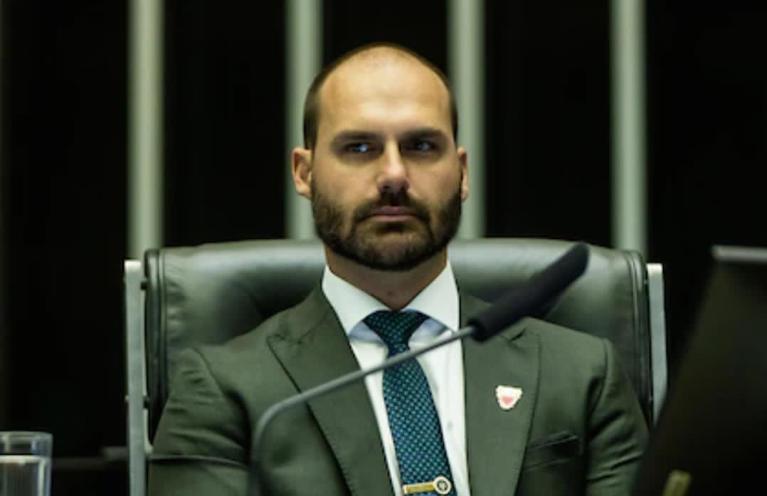 Fiscalia de Brasil imputa a Eduardo Bolsonaro