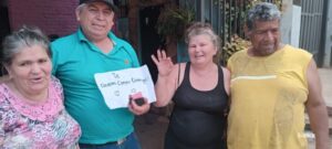 (VIDEO) ¡Fingió caer de su moto para pedirle matrimonio!