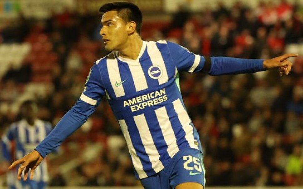 ¡Entra en la historia! ¡Diego Gómez metió cuatro para la goleada del Brighton!
