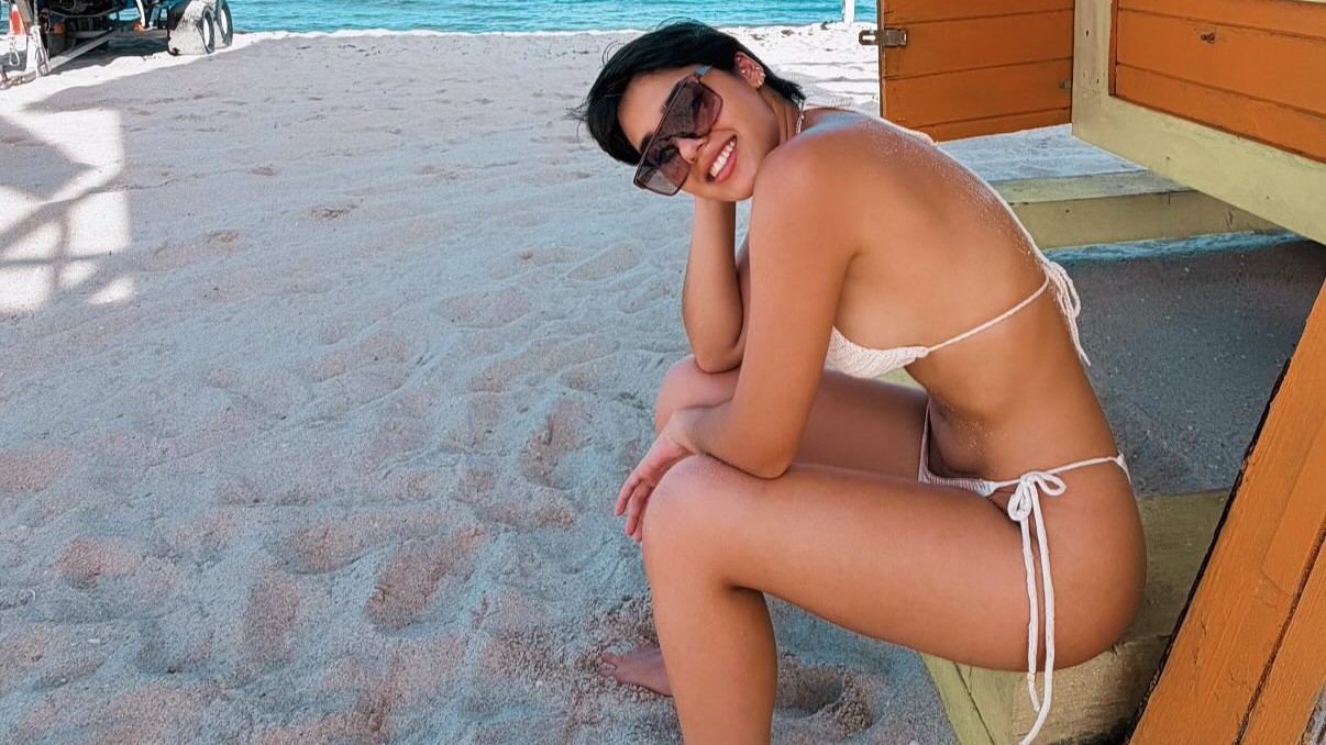 (GALERÍA) ¡Mamau! Aye Alfonso se mostró en bikini por “Mayami”