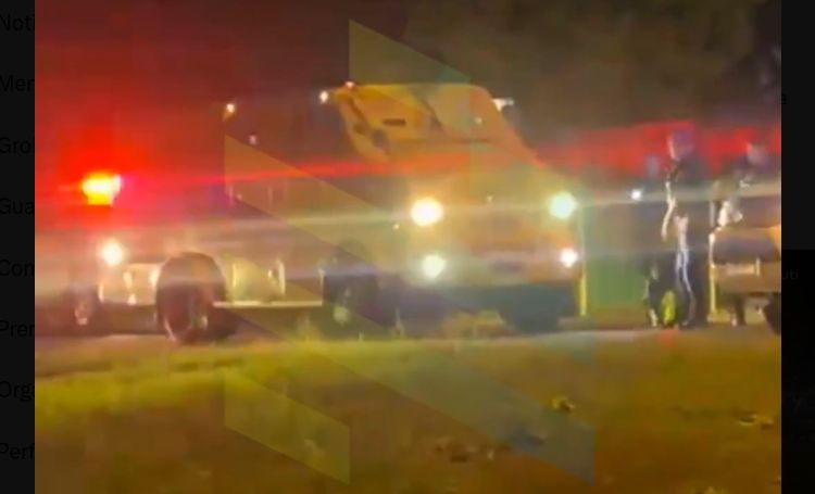 Polis de la patrullera se tiraron a la cuneta y se enfrentaron a los delincuentes