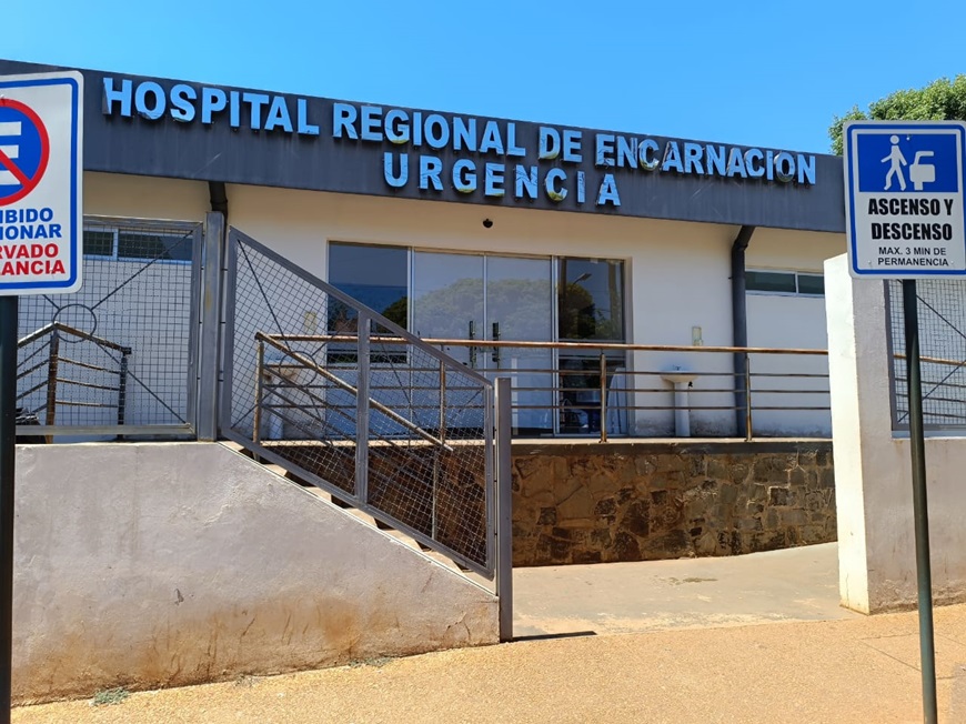 Encontraron a un hombre acuchillado y golpeado en la calle