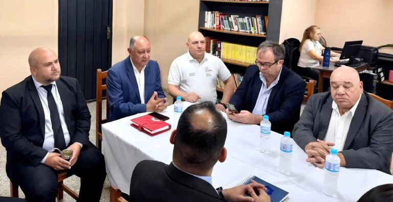 Guarambaré: Articulan solución a invasiones y amenazas