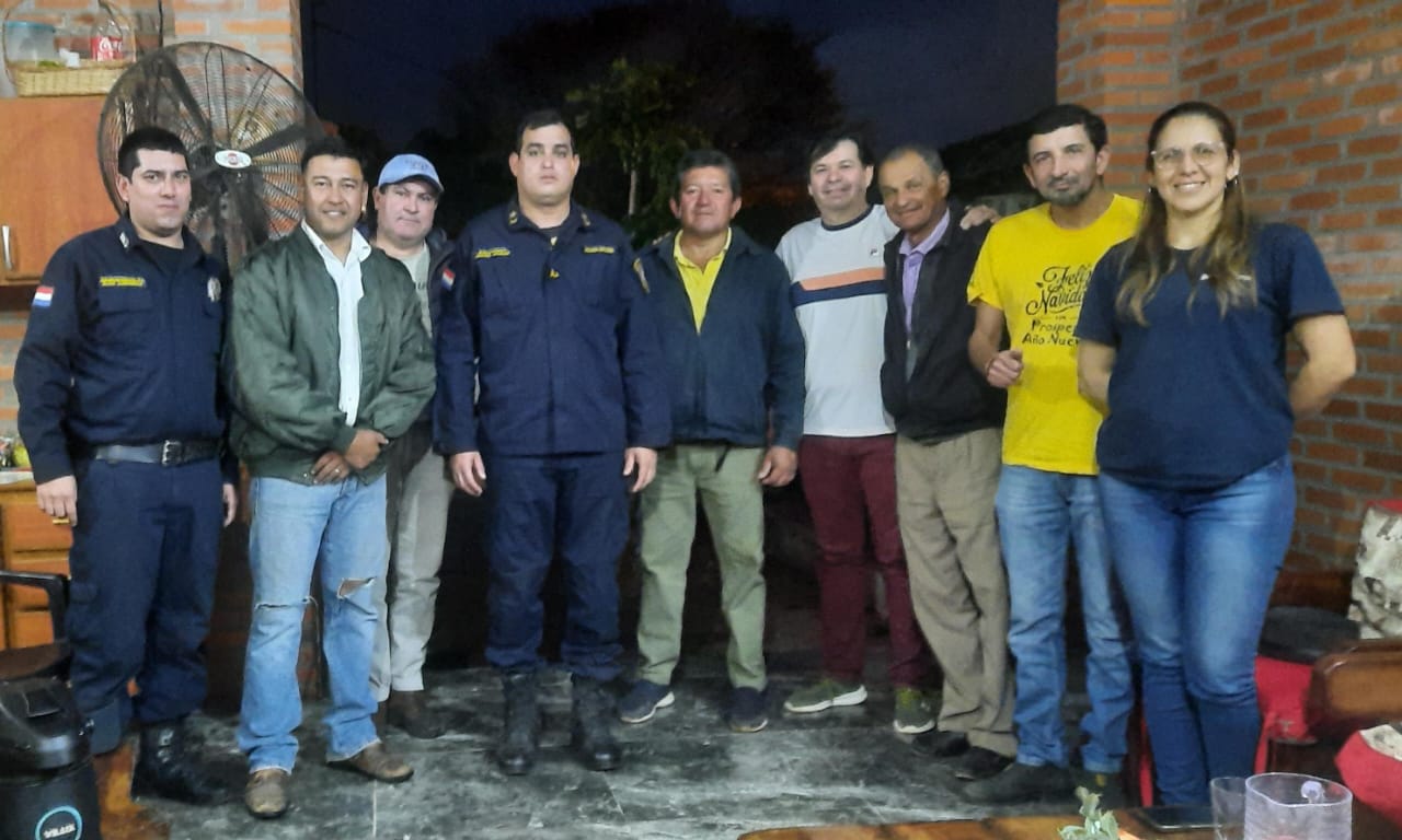 Comisario es calificado de guapo por los arroyenses