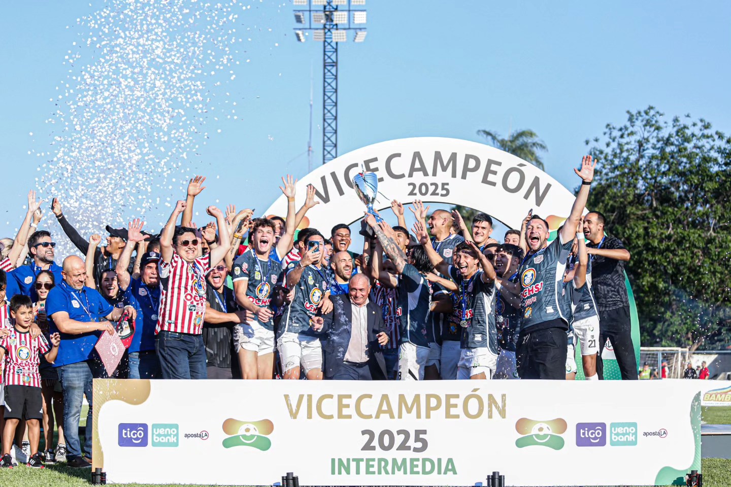 San Lorenzo es vice y asciende a la Primera División y bajaron River Plate y Pastoreo.