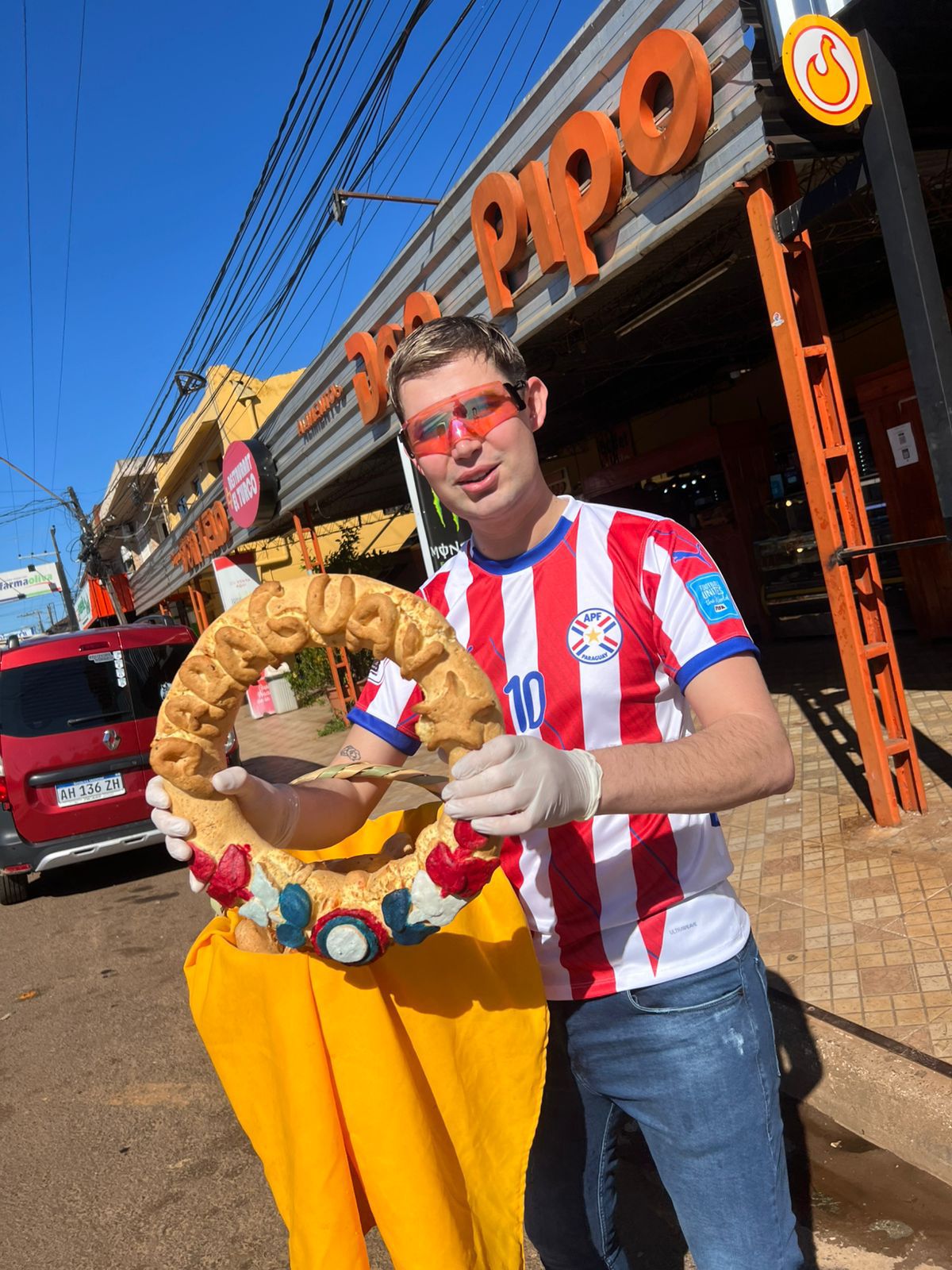 Chipero cheto soltó su teoria conspirativa sobre boda de Betha: “Parece armado, asi cualquiera se casa sin pagar”