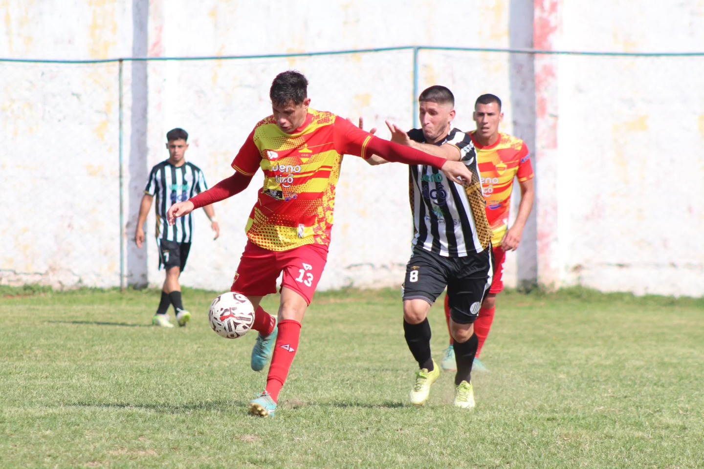 Cristóbal Colón de Ñemby fue expulsado de la Primera C por jugar con ficha hũ