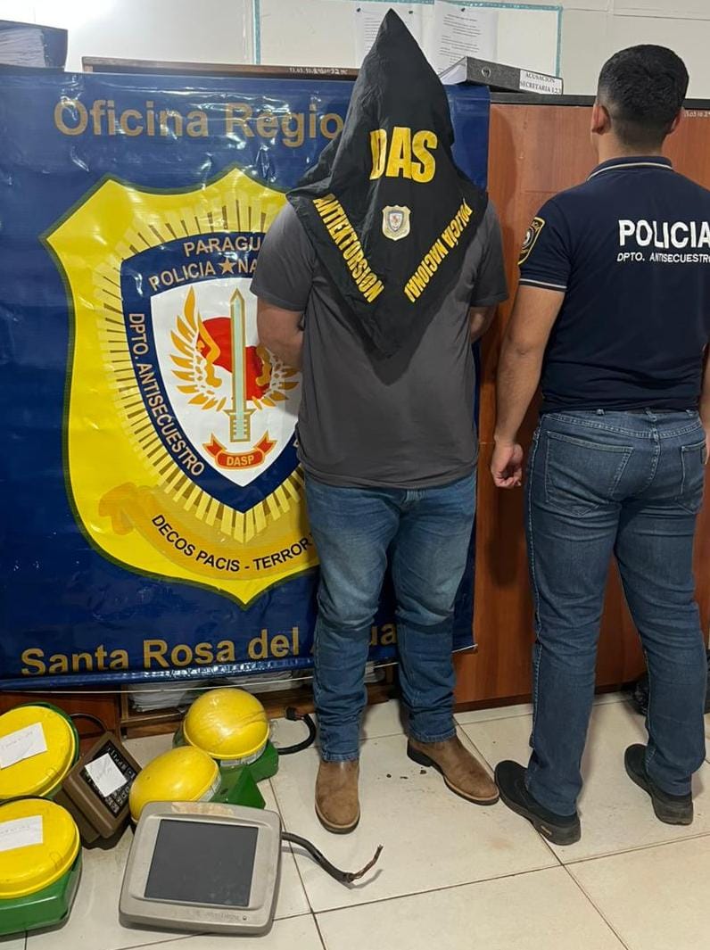 Recuperan costosos equipos satelitales robados a los menó