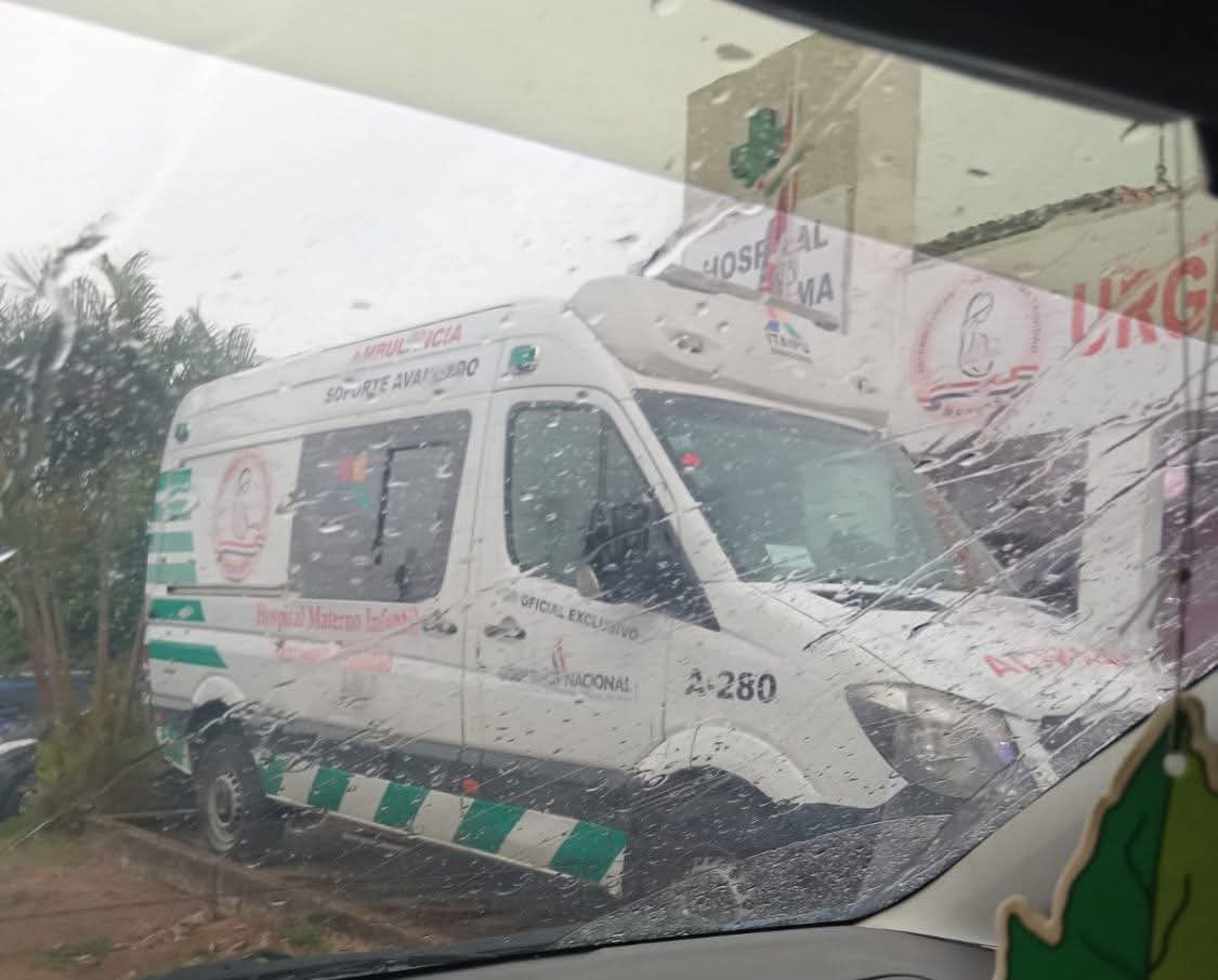 ¡Alumnos ndaje se desmayaron por intenso calor!