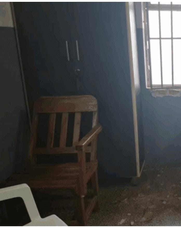 Rompieron ventanas de hospital y se llevaron a un niño sin orden médica