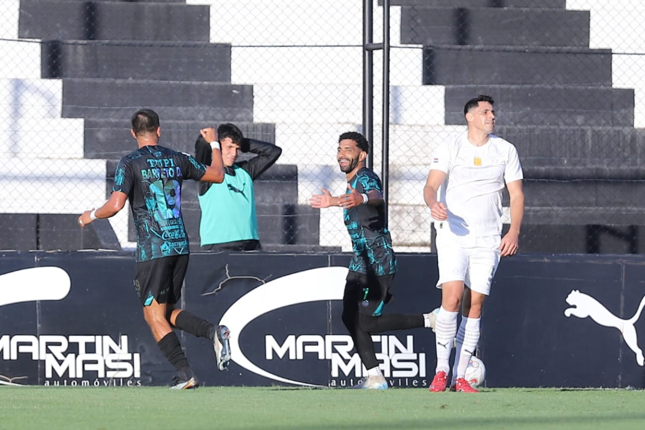 Opakuetévo, Sportivo Ameliano liquidó a Libertad en su Huerta