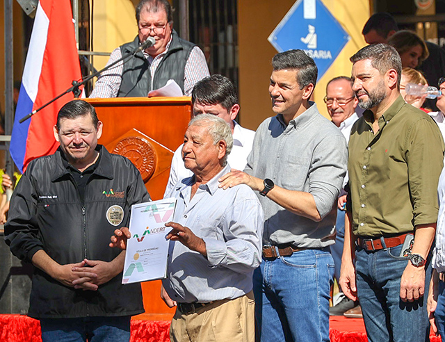 Gobierno destrabó solicitudes y se triplicaron entrega de títulos