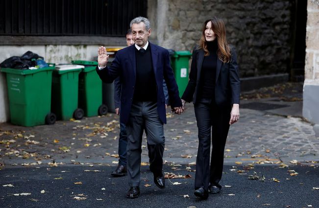 Los privilegios de Nicolas Sarkozy en la cárcel: celda individual, visitas de Carla Bruni tres veces por semana y teléfono