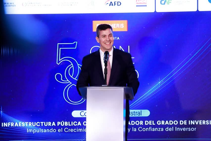 Capos de construcción aportaron al crecimiento del sector privé celebró Santi Peña