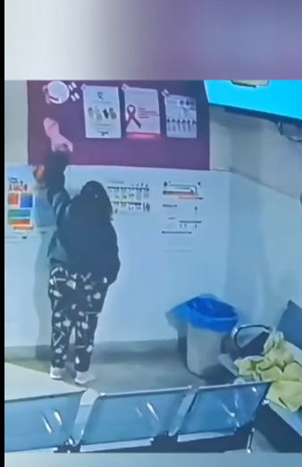 Pillaron a presunta “cleptómana” robando alfileres en la sala de espera del hospital