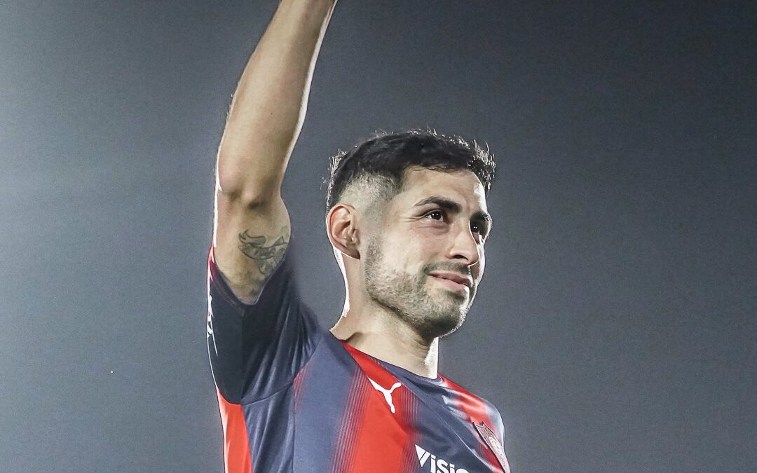 ¡Pacto de caballeros! “Pachi” Carrizo arregló su sitú en Cerro y va a jugar hasta diciembre