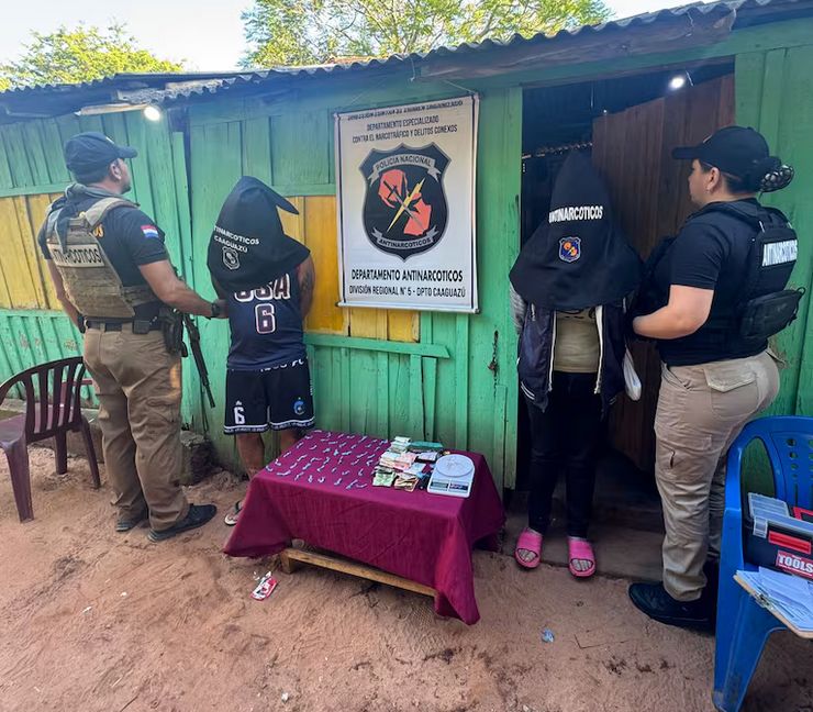 Dos detenidos y crack incautados dejó un allanamiento realizado en Caaguazú