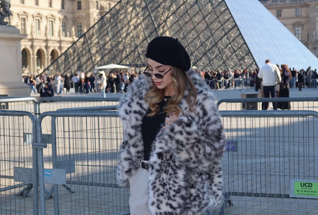 La doña de Enciso contó que estuvo en el museo de París horas antes del “robo del siglo”