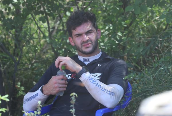 Fau aceleró a fondo y se quedó con la etapa 1 del TransChaco Rally