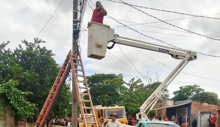 ¡Ma’ena anga! Un hombre murió electrocutado cállepe