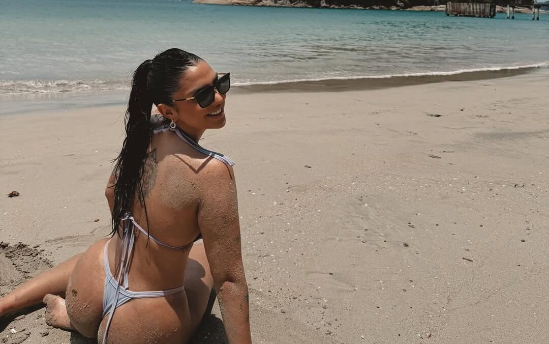 (GALERÍA) ¡Mamauuuu… Natty Balbuena hizo arder las redes con sus fotos en la playa!