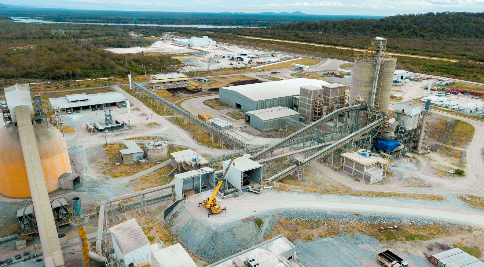 Cemento Compuesto C-32, la solución versátil y confiable para la construcción paraguaya