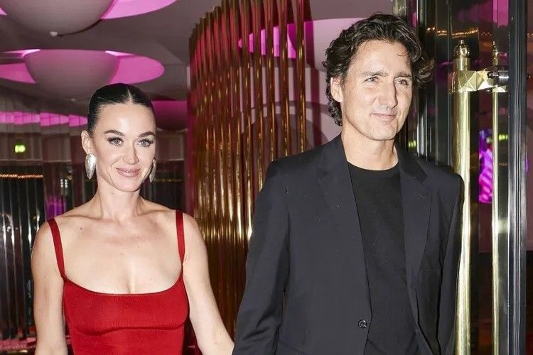 (VIDEO) ¡Así se confirmó el noviazgo de famosa cantante con un político!