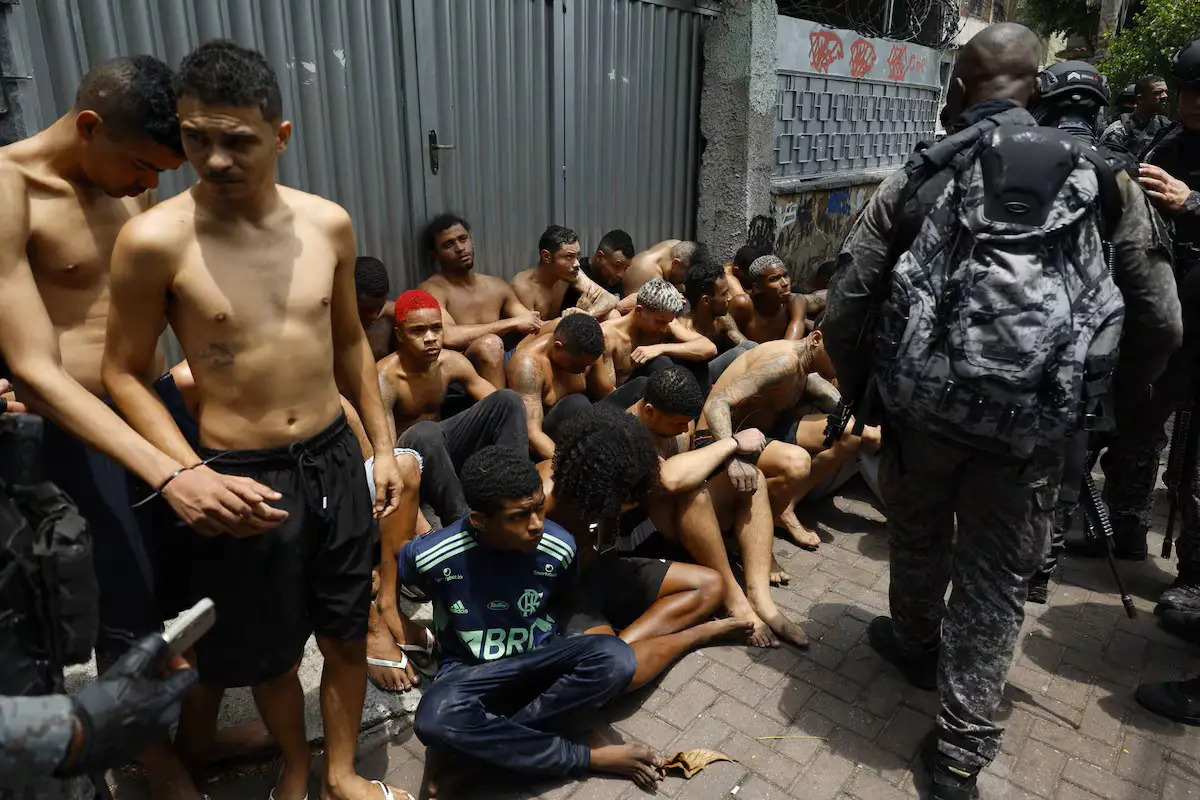 Al menos 64 muertos y 81 detenidos en una operación contra narcos en favelas de Río