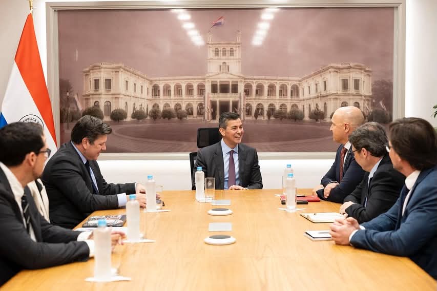 Santi Peña fortalece lazos con la Unión Europea impulsando proyectos de inversión