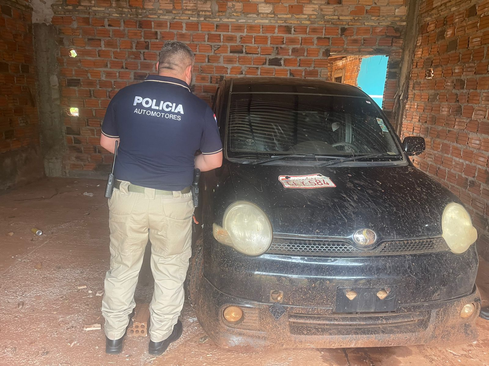 Recuperan auto robado en un flash