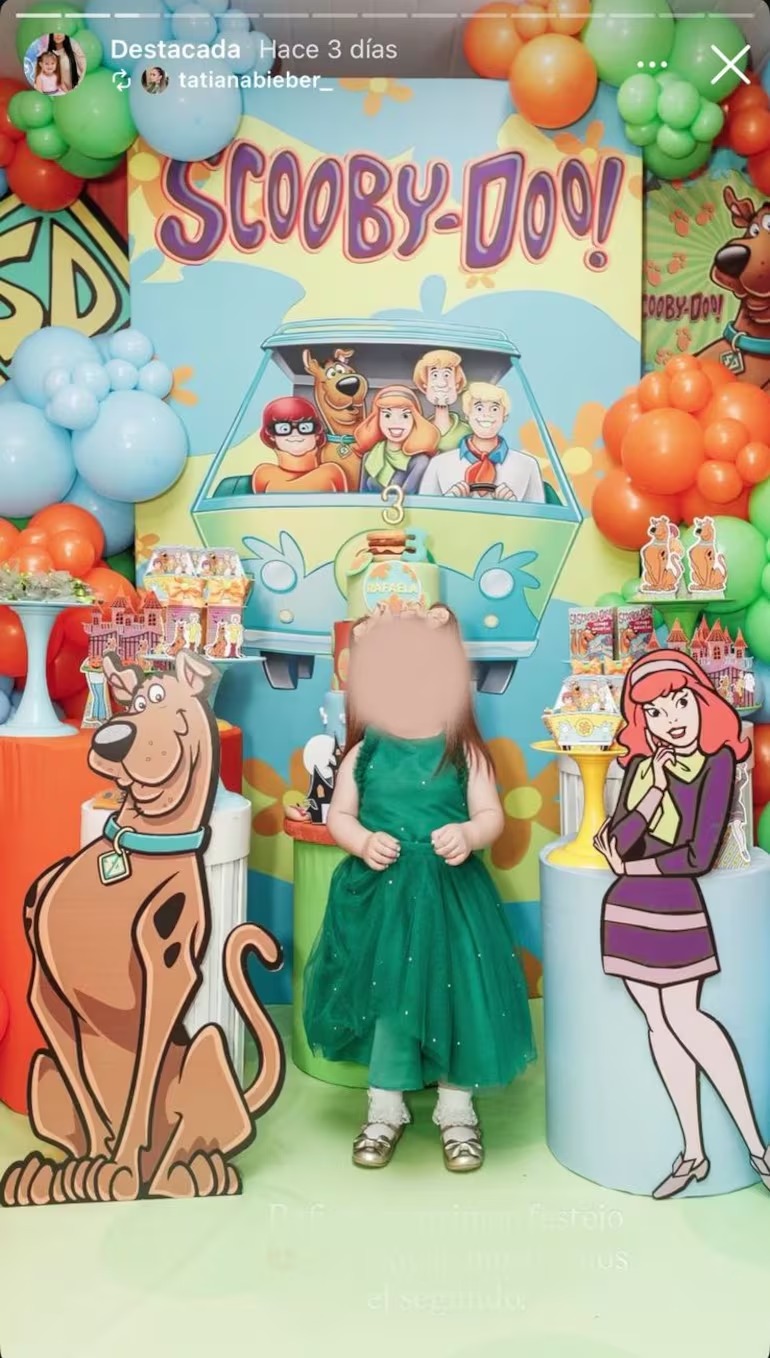 Cumple chuchi de hija de supuesto narco en la cárcel