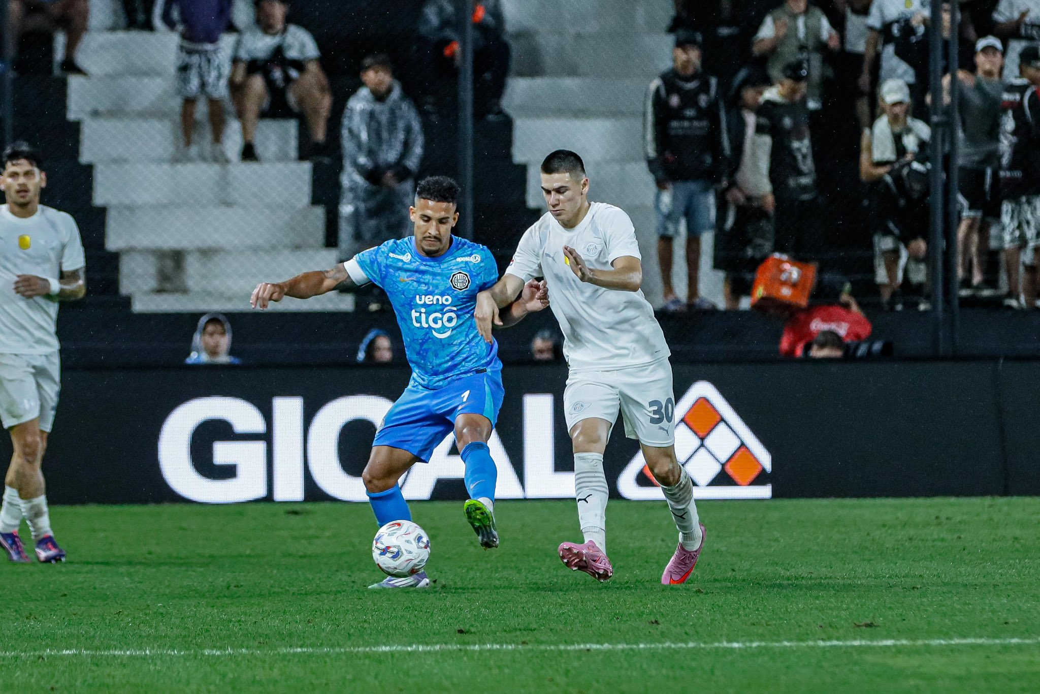 El clásico blanco y negro no tuvo ganador