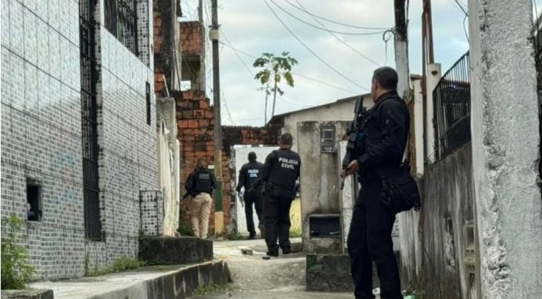 Más de 30 supuestos integrantes del Comando Vermelho, detenidos en el noreste de Brasil