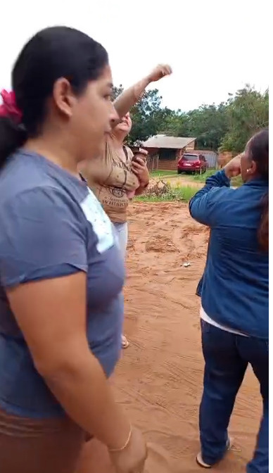 Bochinche entre madres por la comisión del colegio