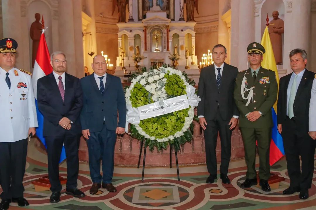 Homenaje por 134.° aniversario de la Policía de Colombia