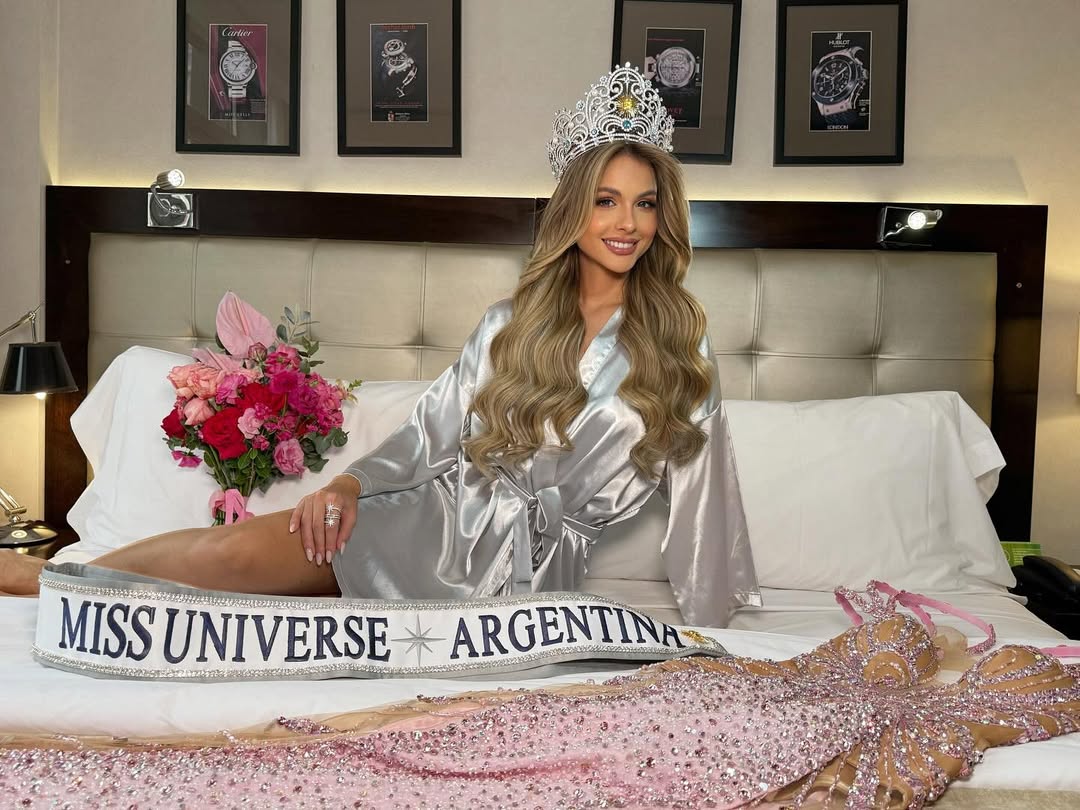 (GALERÍA) ¡Excantante de “Agapornis” concursa en Miss Universo!
