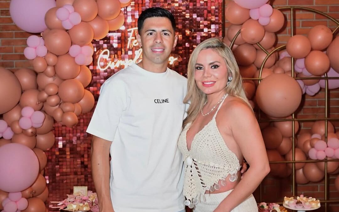 Blas Riveros llenó de amor a Dahiana por su cumple: “Te amo con el corazón”