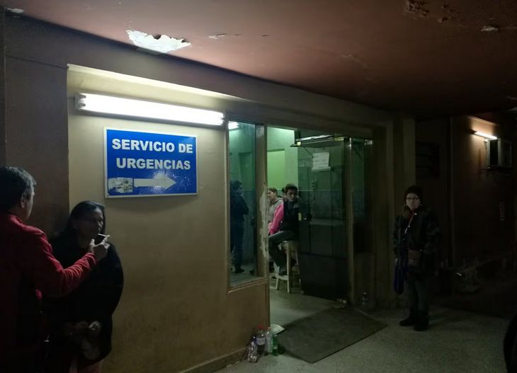 Un pendex m#ri8 electrocutado mientras limpiaba un patio anga