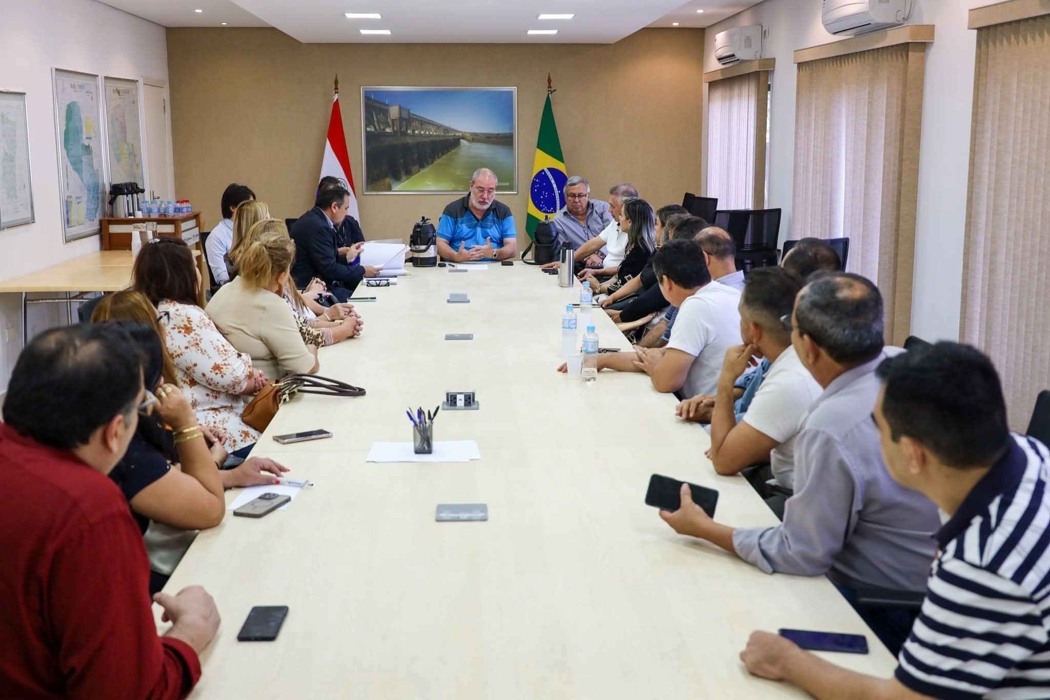 Itaipú toma histórica decisión: Cederá viviendas a pobladores en Ciudad del Este